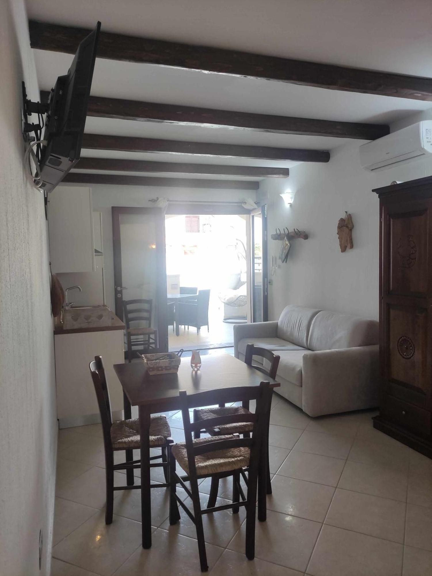 Villa Bianca Bb E Apartments Àrbatax Exteriér fotografie