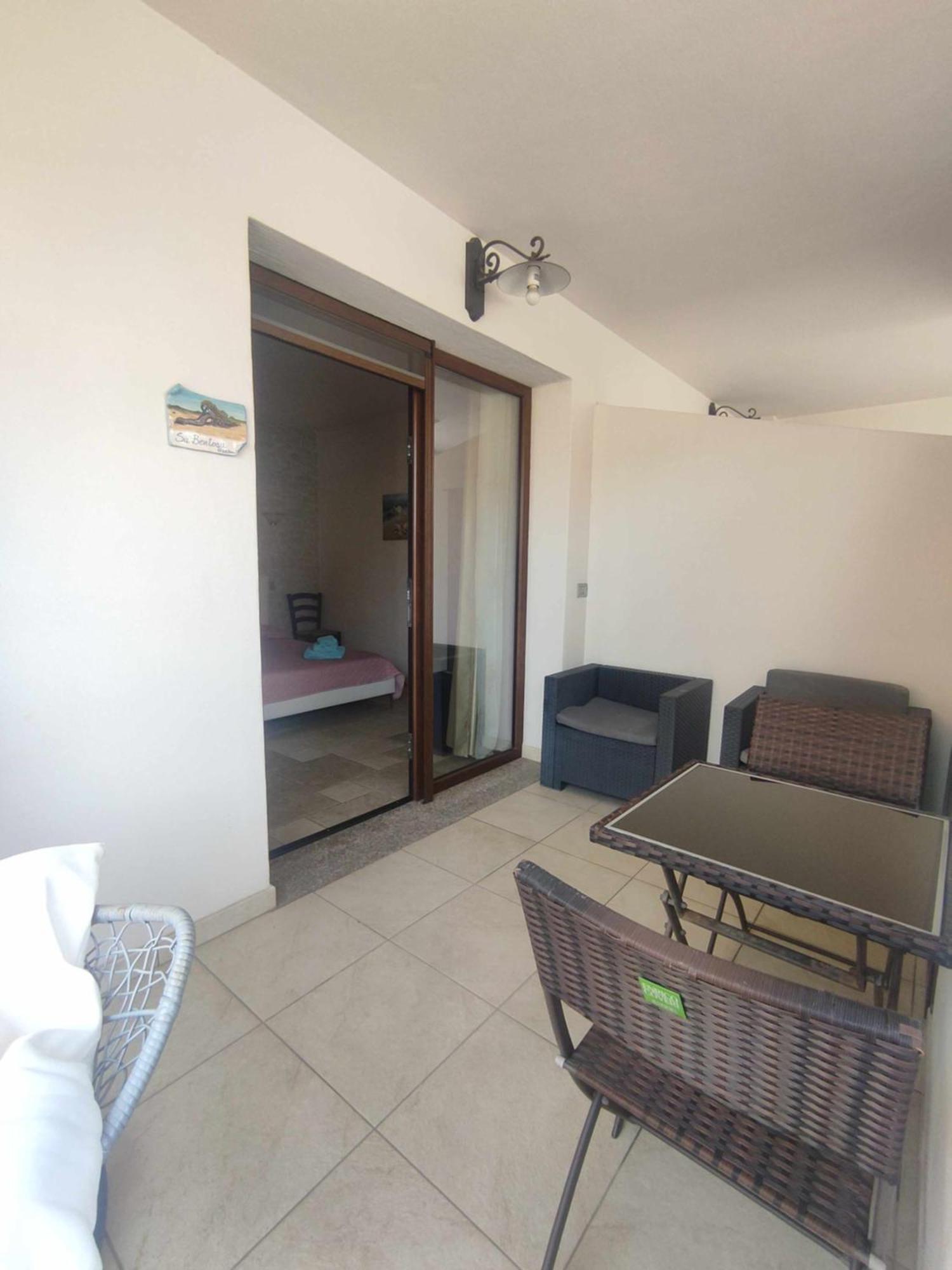 Villa Bianca Bb E Apartments Àrbatax Exteriér fotografie